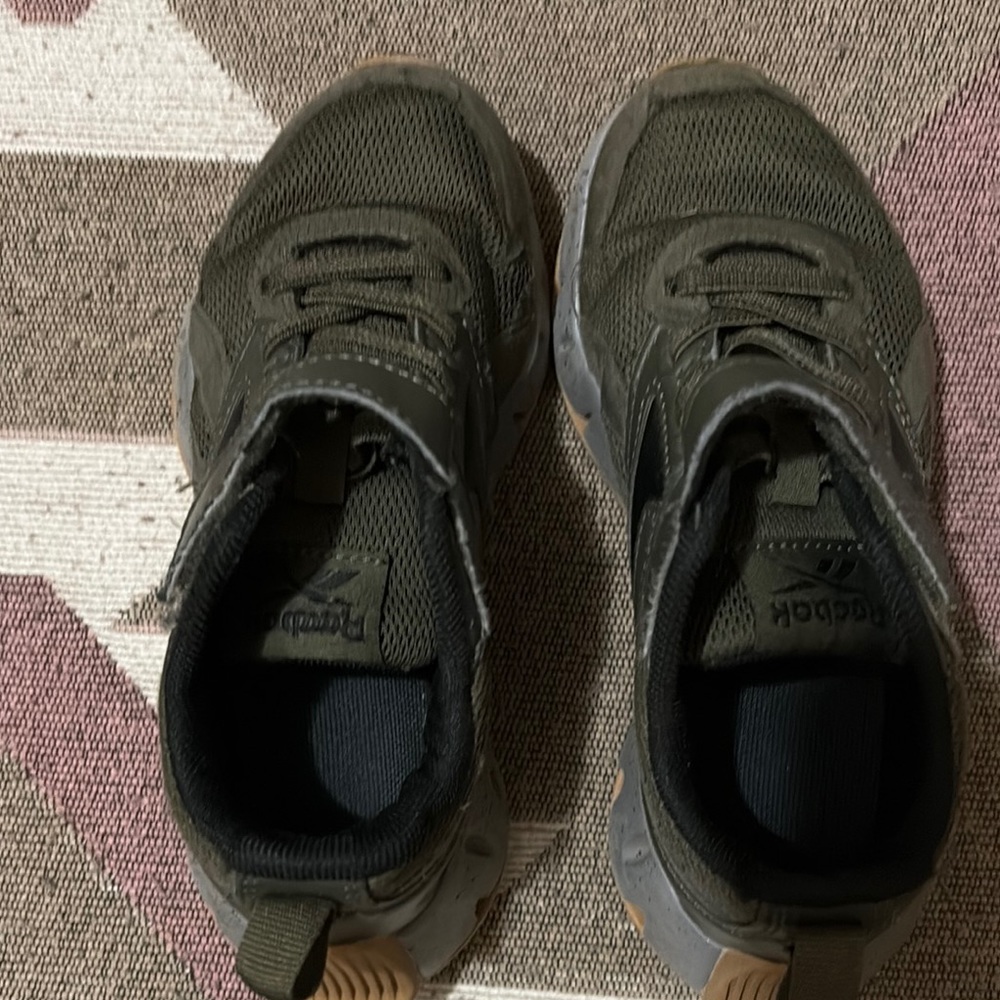 Reebok Kids (Boy) Green Athletic Shoes-12